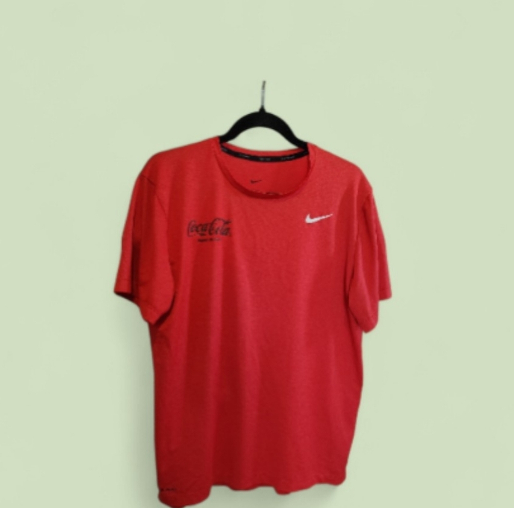 Nike Red Short Sleeve Men's Tee